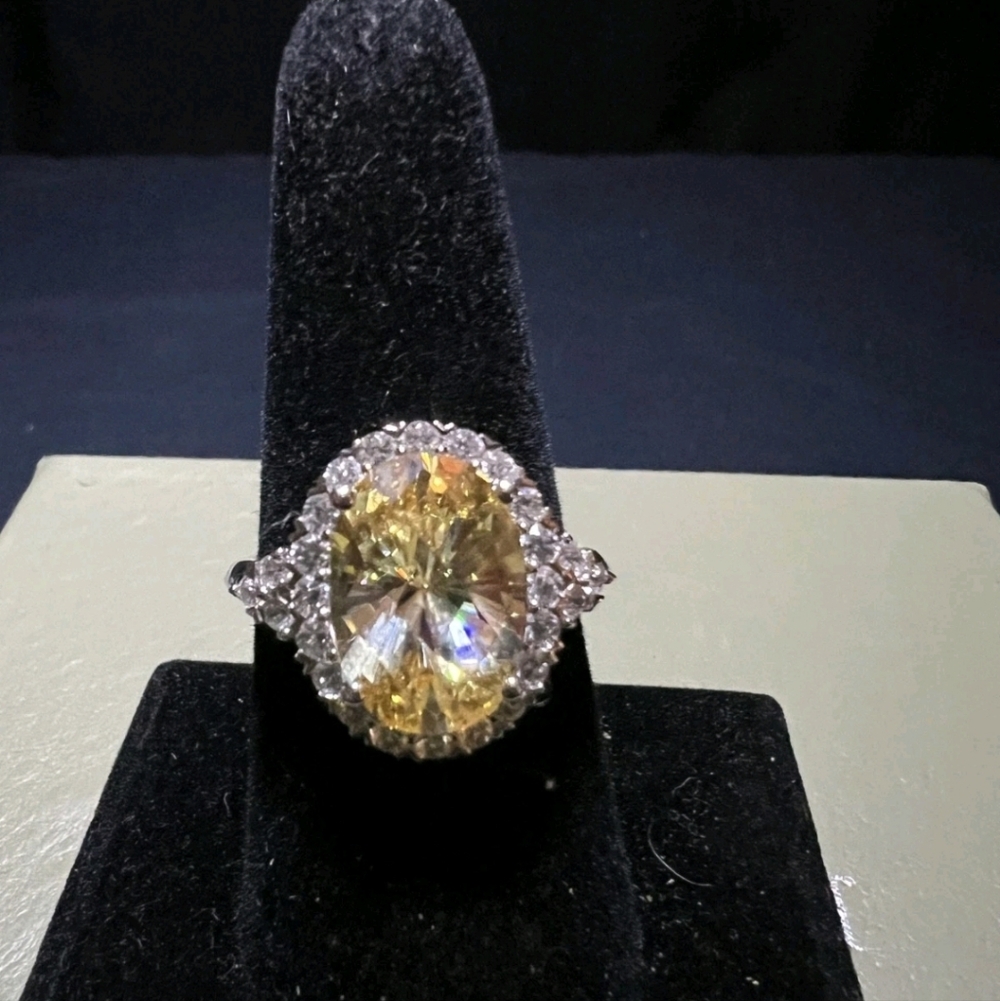 Womans Canary Yellow Sterling Silver Ring Size 9.75 - Picture 12 of 12